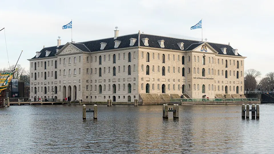 Het Scheepvaartmuseum (Maritime Museum)